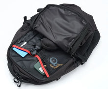 Load image into Gallery viewer, Caribee Helix 30L Black Multi-use Back Pack - Laptop & Hydration Ready - 6114